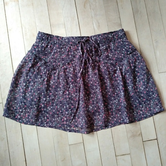 American Eagle Outfitters Dresses & Skirts - AEO Floral Ruffle Mini Skirt